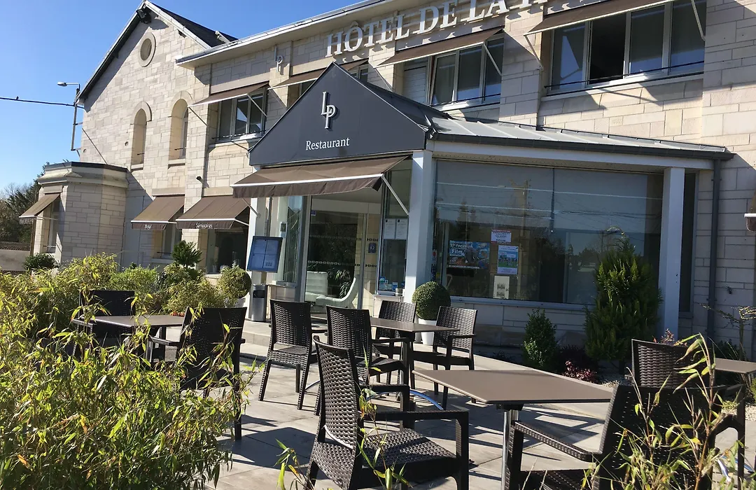 Hotel De La Paix-1