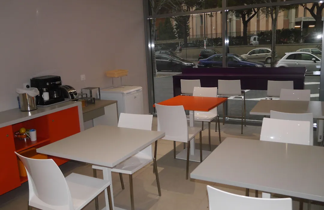Montempo Apparthotel Marseille Centre Euromed-1
