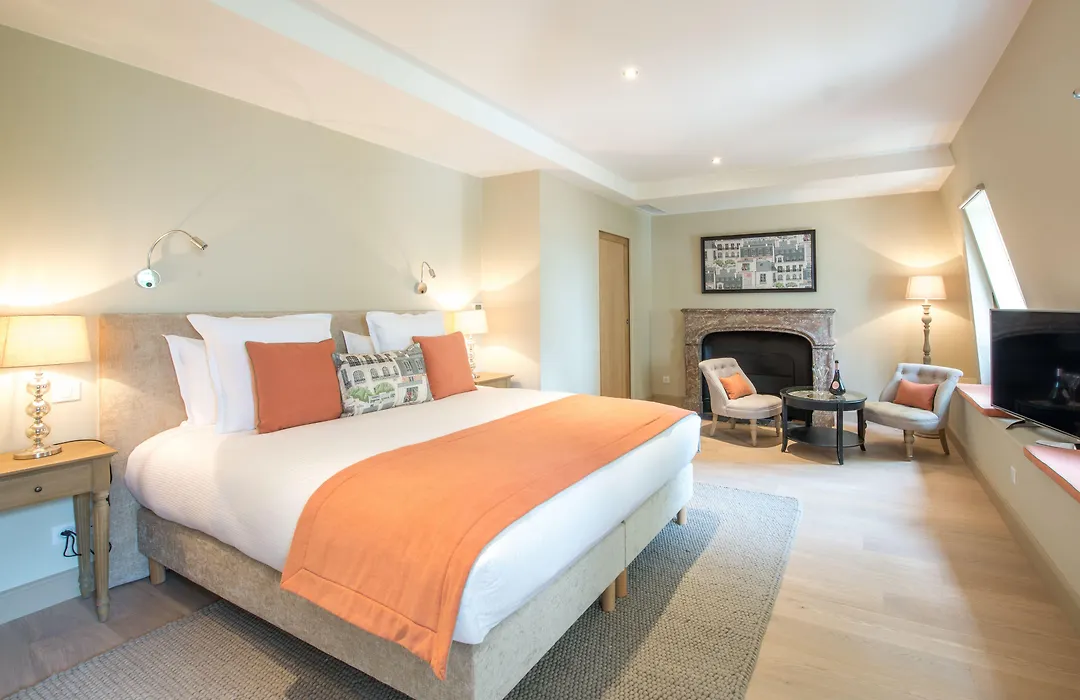 Les Suites Du Champagne De Venoge-1