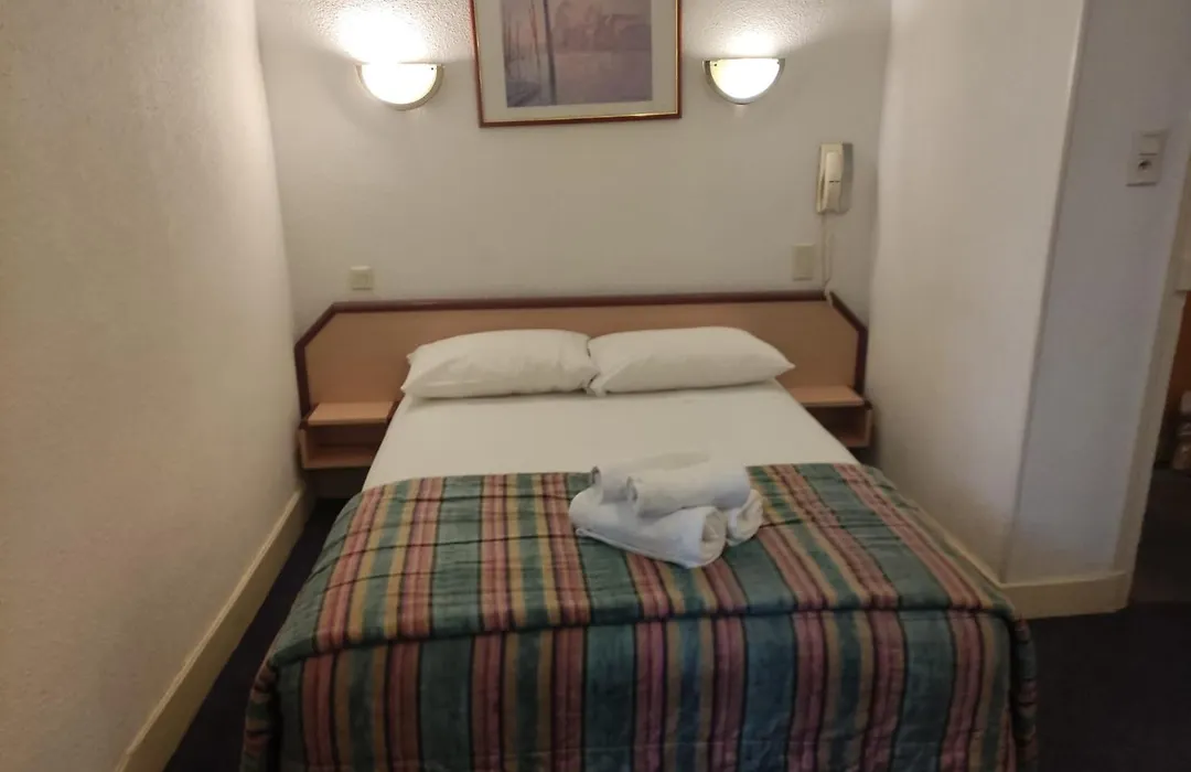 Hotel De Nevers-1