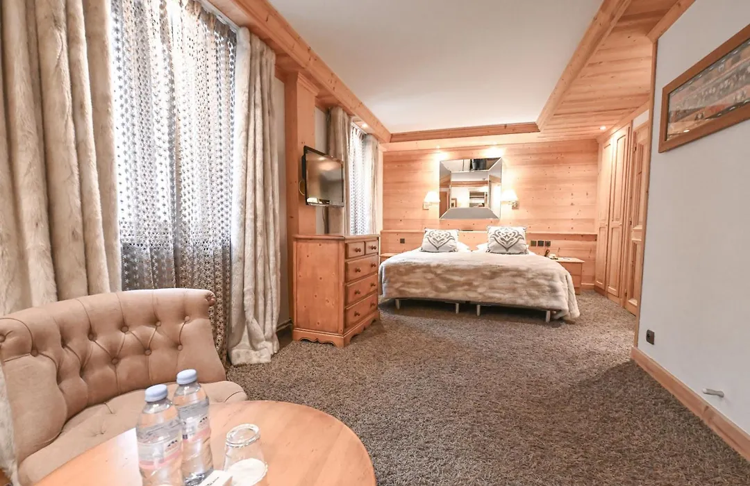 Hotel Tsanteleina-1