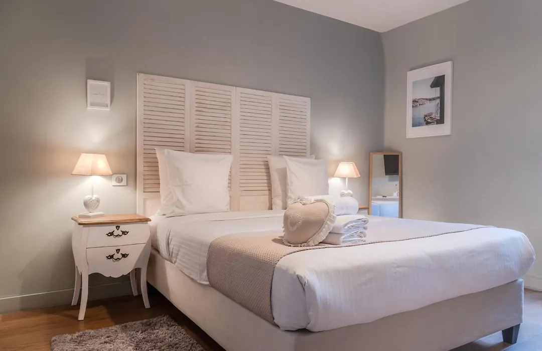 Hotel O Chateau-1