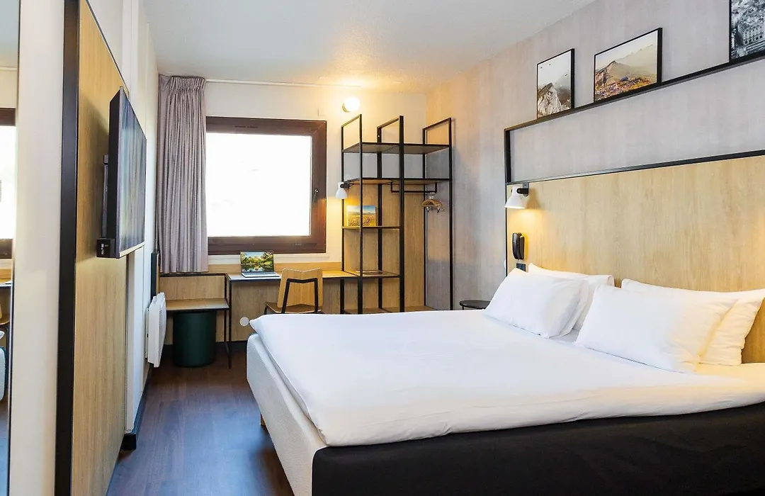 Ibis Grenoble Gare-1