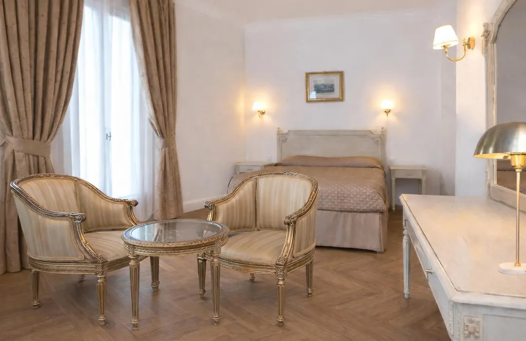 Grand Hotel Moderne-1