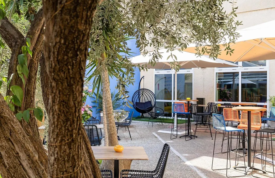Ibis Styles Perpignan Centre Gare-1