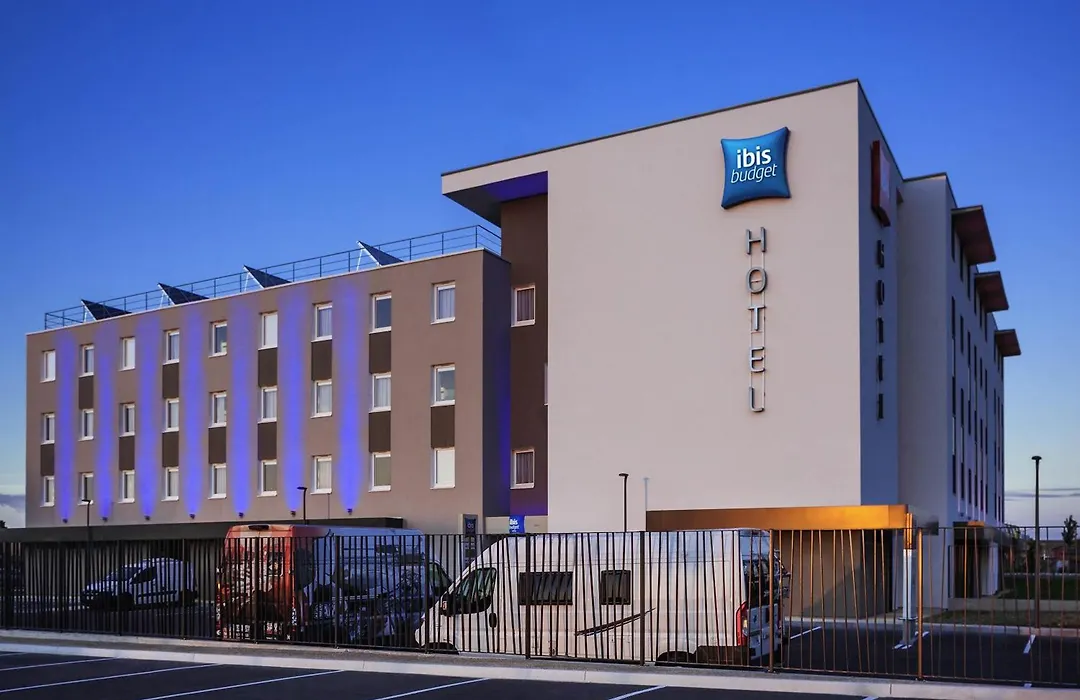 Ibis Budget Sens-1