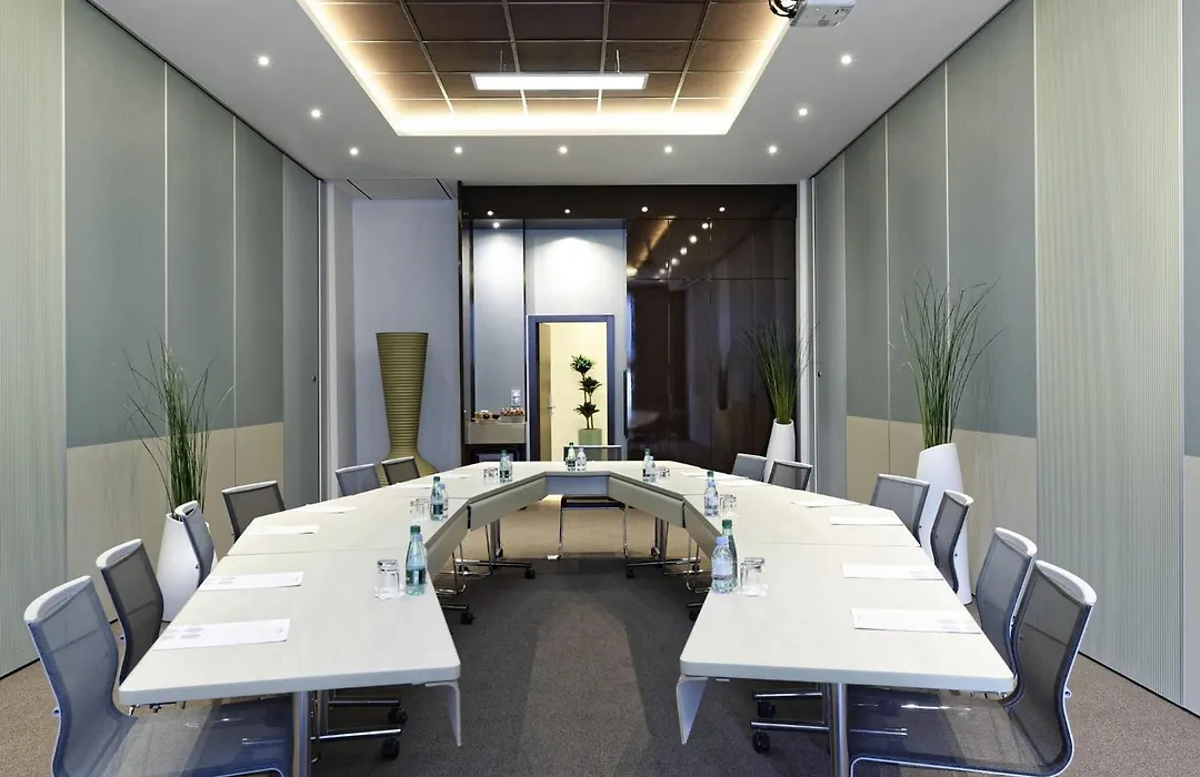 Novotel Avignon Nord-1