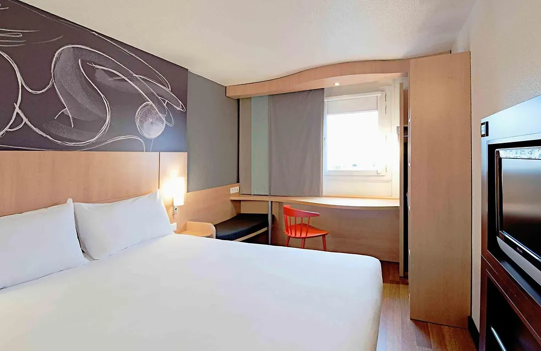 Ibis Dieppe Le Val Druel-1