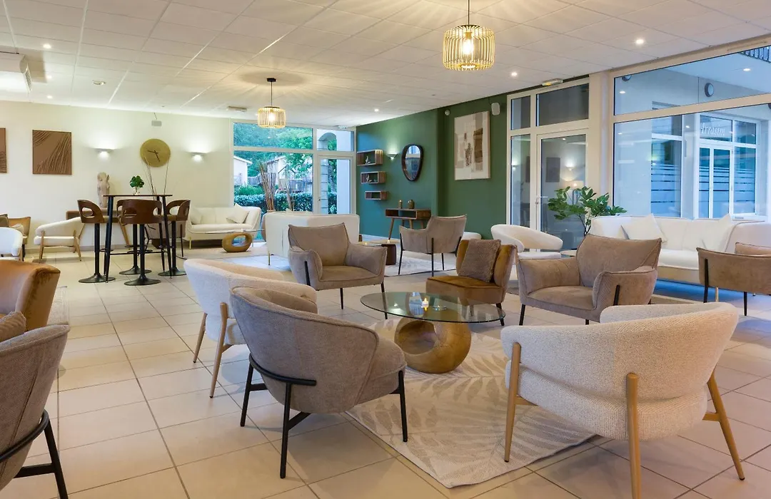 Sowell Hotels Le Domaine Du Golf D'Albret-1