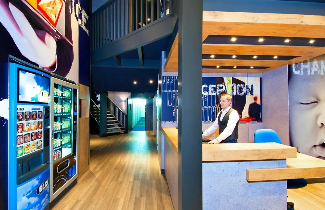 Ibis Budget Bordeaux Centre Bastide-1