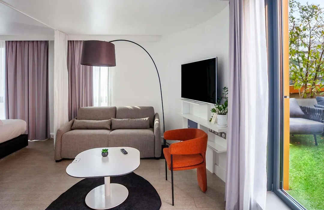 Novotel Suites Paris Issy Les Moulineaux-1