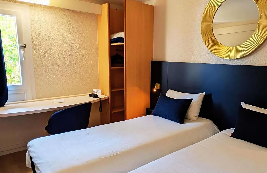 Ibis Grenoble Centre Bastille-1