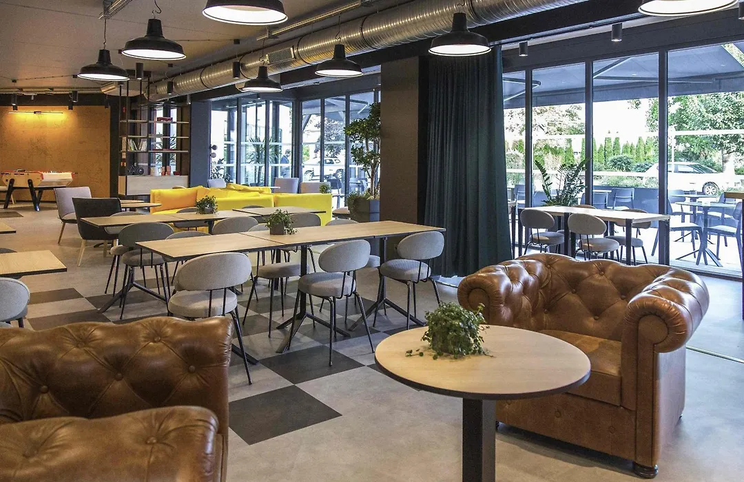 Ibis Styles Bale-Mulhouse Aeroport-1