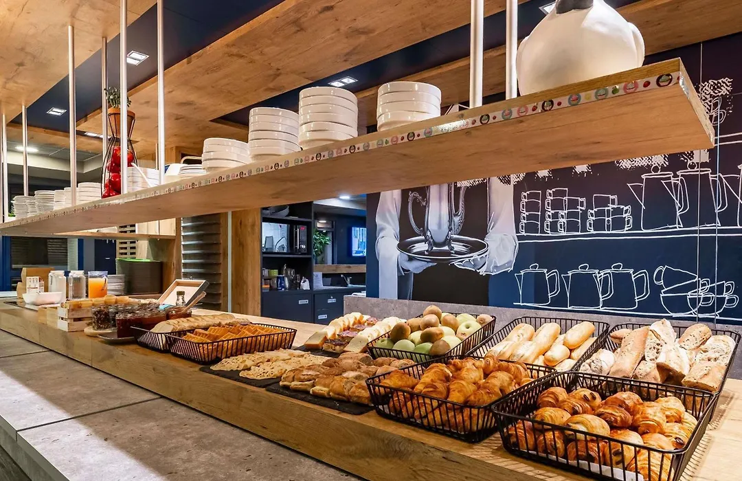 Ibis Budget Marne La Vallee Pontault Combault-1
