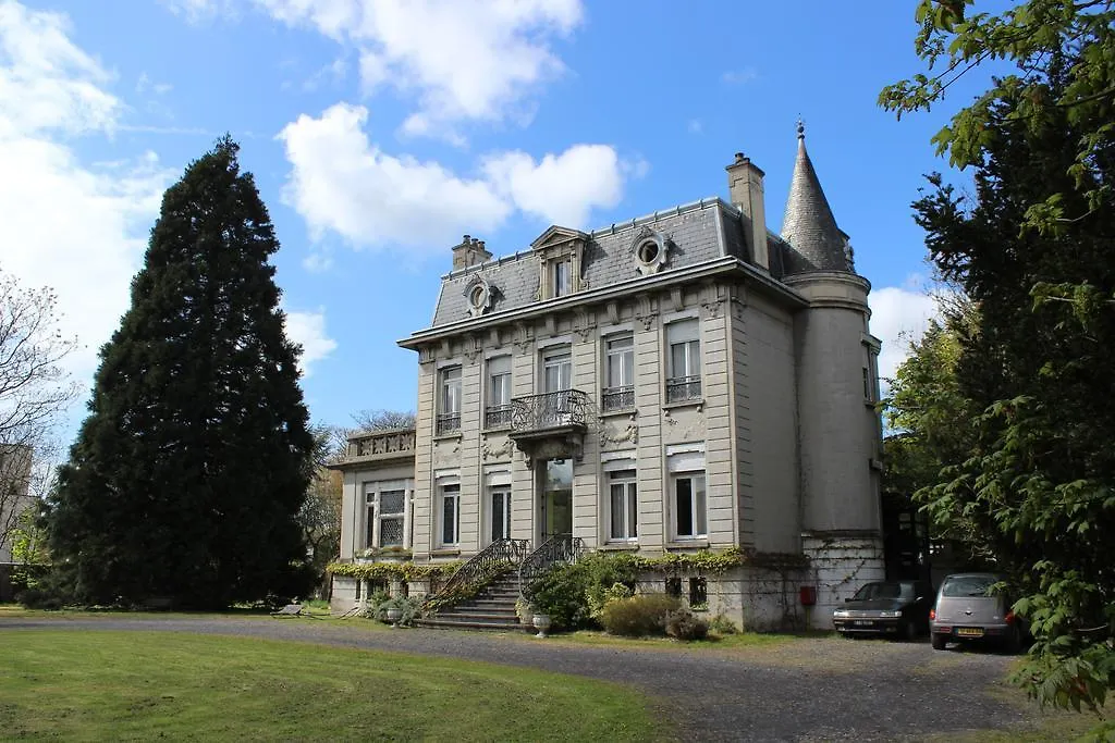 Au Chateau Des Thermes-1