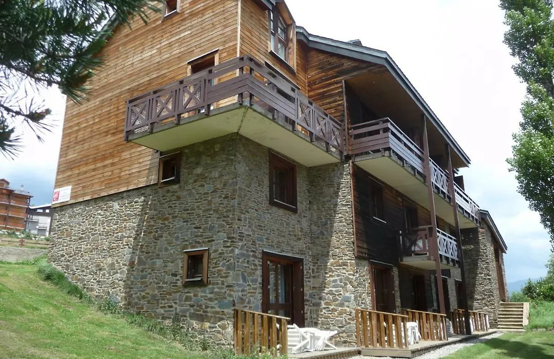 VVF Résidence Les Angles Pyrénées-1