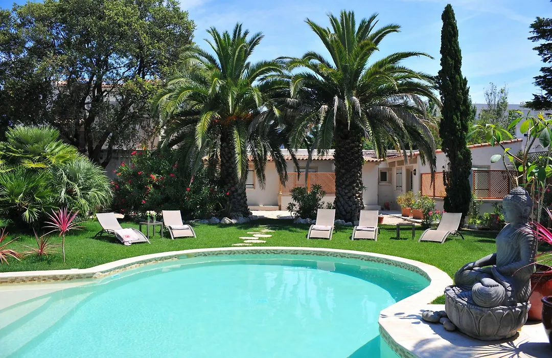 Villa Valflor Chambres D'Hotes Et Appartements-1