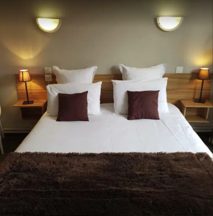 Hotel Les Glycines-1