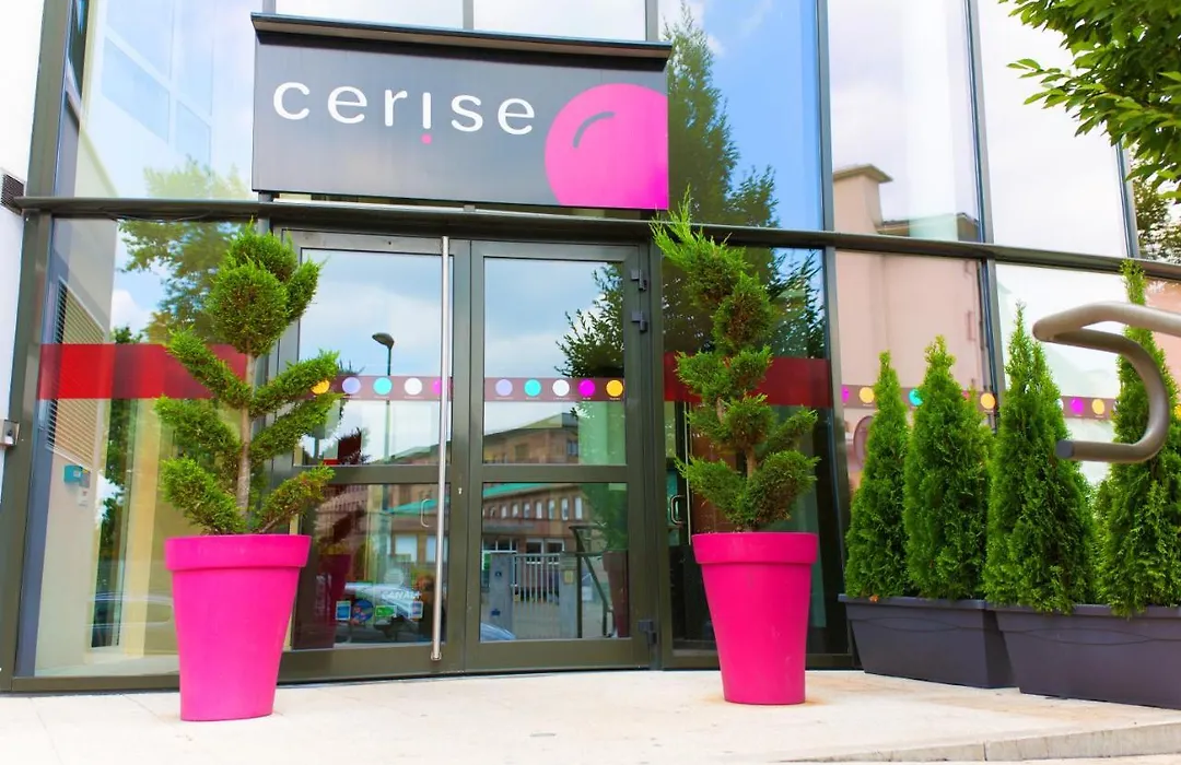 Cerise Strasbourg Appart Hotel-1