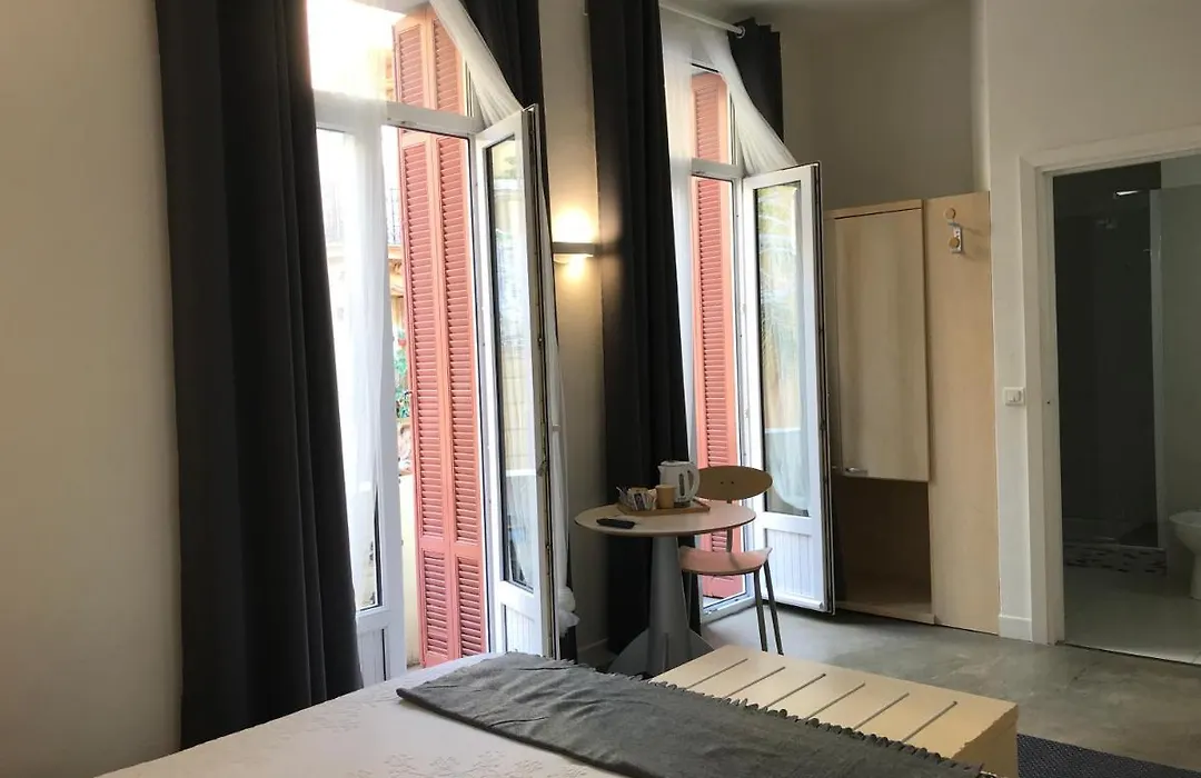 Azur Hotel-1