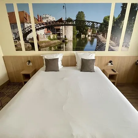 Brit Hotel Montargis-3