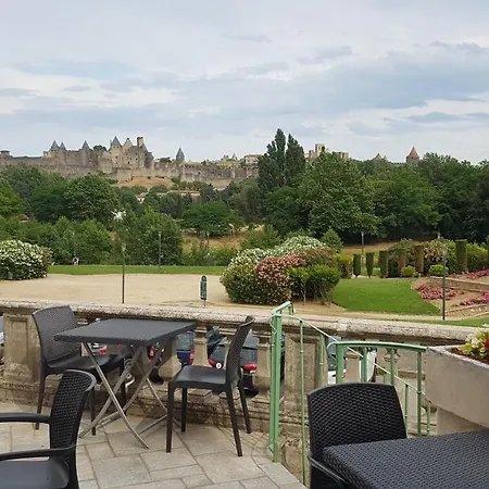 Carcassonne Guesthouse-3