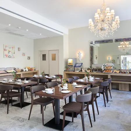 Hotel Locarno Nice-3