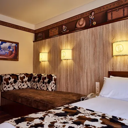 Disney Hotel Cheyenne-2