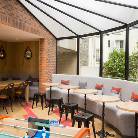 Hotel Izzy-2
