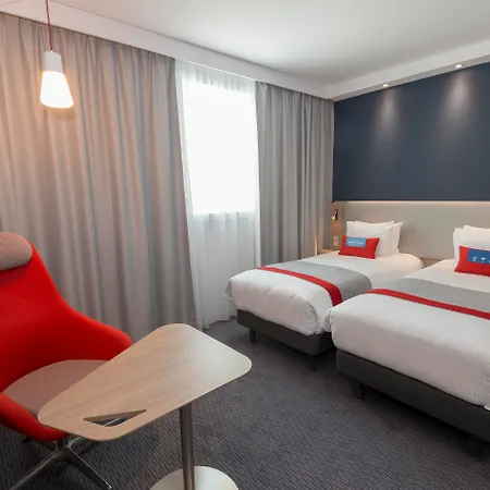 Holiday Inn Express Paris - Velizy By Ihg-2