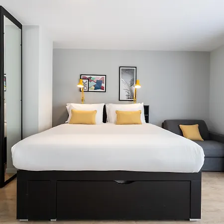 Staycity Aparthotels Bordeaux City Centre-3
