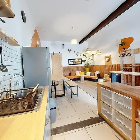 COAST - Utopy Hostel-2