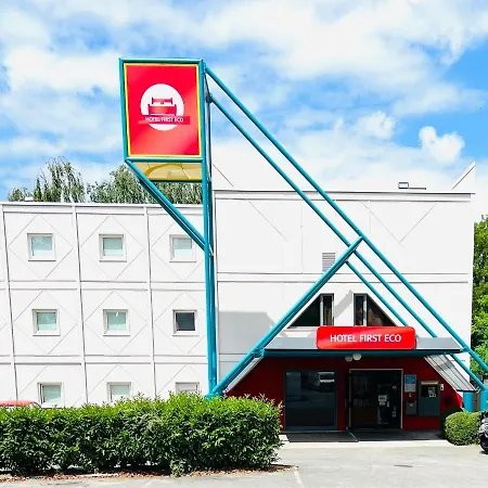 Hotel First Eco Savigny Villemoisson Centre Commercial Carrefour-3