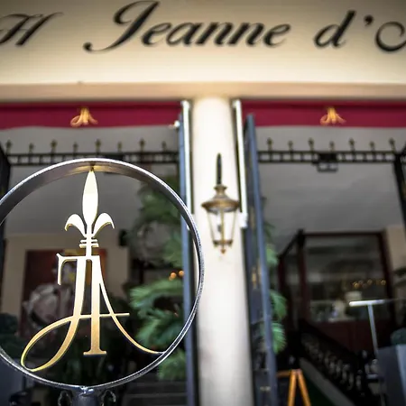 Hotel Jeanne D'Arc-3