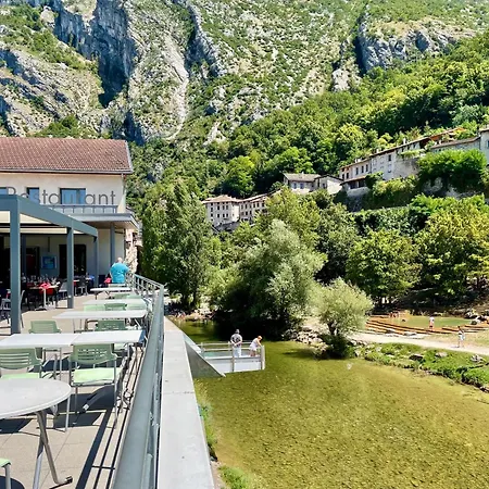 Hotel Du Musee De L'Eau-2