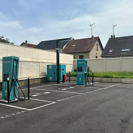 Kyriad Le Bourget Centre- Parc Des Expositions-3