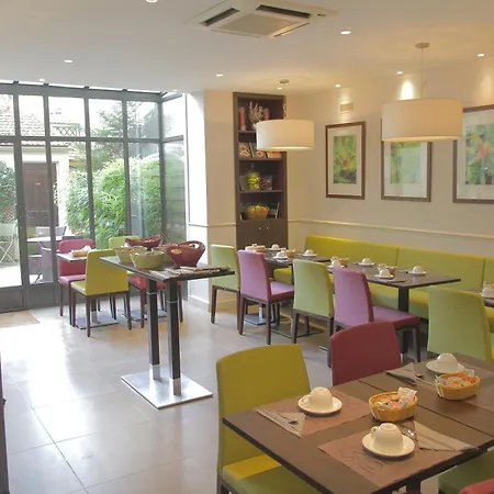 Best Western Rives De Paris La Defense-2