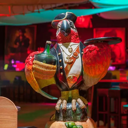 Hotel Du Parc - Pirates-2