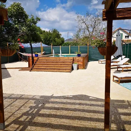R & R Bergerac-3