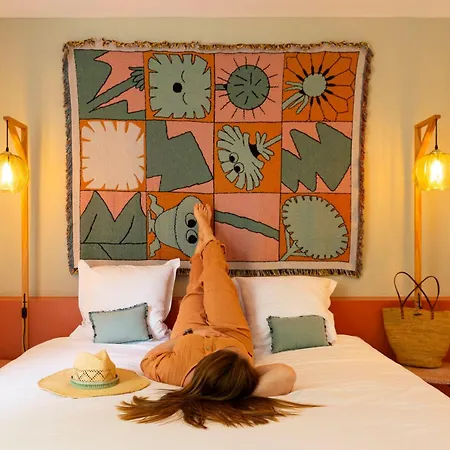 Hotel 96-3