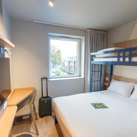 Hotel Ibis Budget Rennes Cesson-3