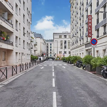 Appart'Hotel Odalys City - Paris Levallois-3