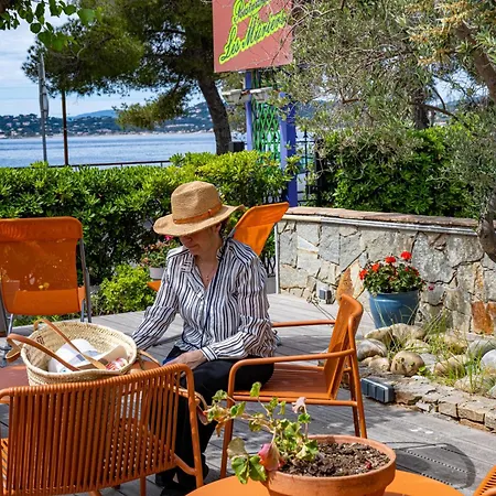 Logis Hotel Le Provencal Rest Les Muriers-2