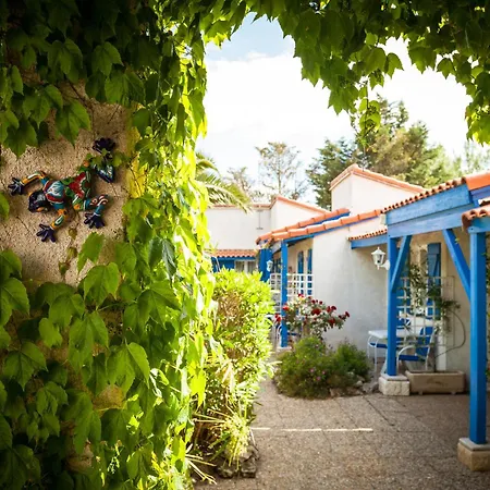 Hotel Des 4 Vents "Esprit Camargue" Parking Prive Gratuit-3