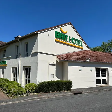 Brit Hotel Essentiel Cholet-2