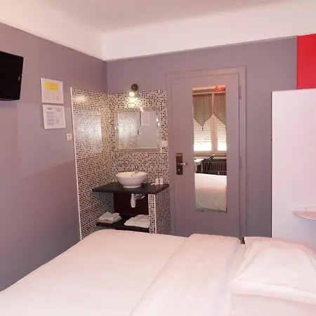 Hotel Du Centre-2