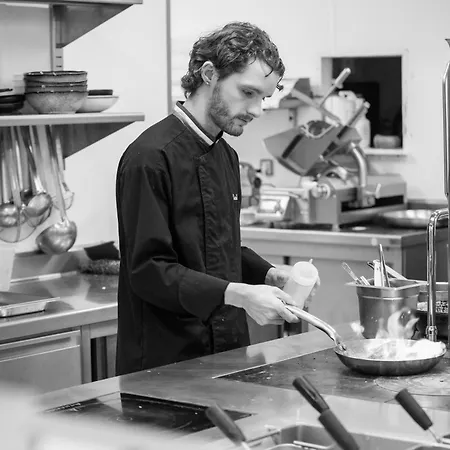Logis Hotel & Restaurant - Les Tuileries-2