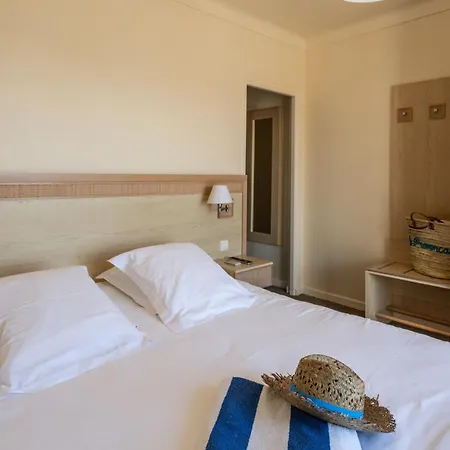 Logis Hotel Le Provencal Rest Les Muriers-2