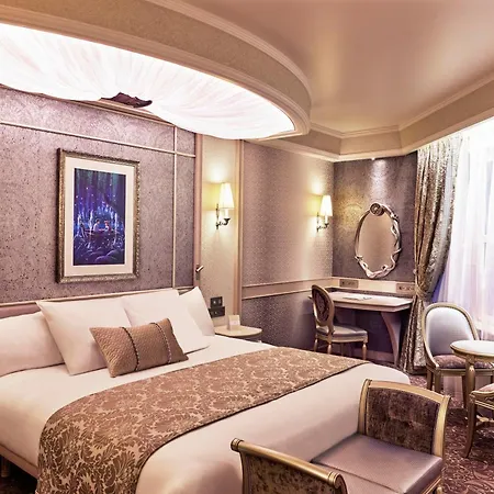 Disneyland Hotel-3