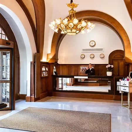 Hotel Barriere Le Normandy-2